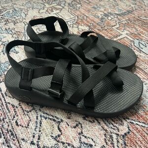 Chaco Men’s Z2 Classic Black Sport Sandals Size 11 Adjustable Hiking Shoes